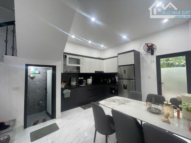 NHÀ ĐẸP FULL NỘI THẤT 40m2 AN DƯƠNG- 2 THOÁNG- LÔ GÓC 3.2 TỶ - 1