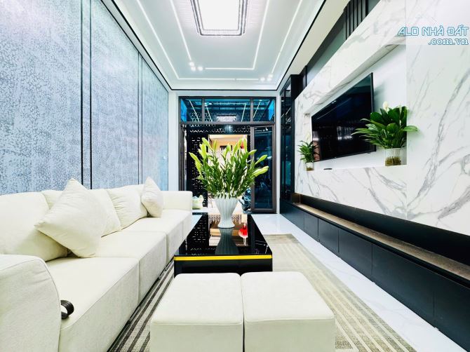 Bán nhà Bùi Xương Trạch.Thanh Xuân, Phân Lô, ô tô đỗ cửa, kinh doanh, 45m x 5 tầng, giá tỷ - 1
