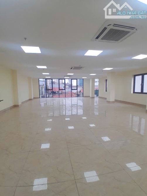 VĂN PHÒNG DT 200M2 TẠI NGOẠI GIAO ĐOÀN - HOÀNG MINH TẢO GIÁ RẺ CHỈ 35TR/THÁNG - 1