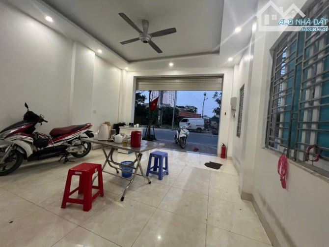 Hữu Lê - Hữu Hoà - Thanh Trì 52m x 5 tầng, mặt tiền 4.6m, giá 14.5 tỷ thương lượng - 1