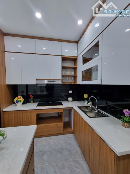 BÁN NHÀ RIÊNG KIM MÃ, 4TẦNG DÂN XÂY ,MẶT NGÕ 3 THOÁNG, 50M2, 8TỶ - 1