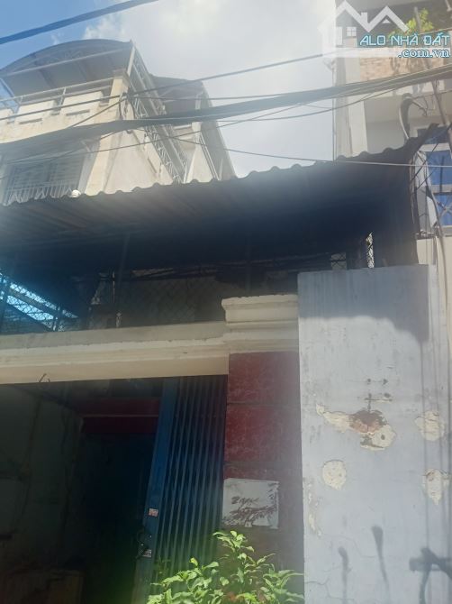 cần bán giảm 1,25tỷ. DT :4x17m=6,45tỷ. Nhà Trường Sa P.13 PN . - 1