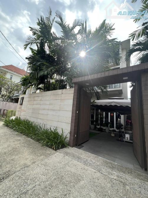Bán gấp biệt thự đẹp đs 10 khu Tên Lửa 10x20m 3.5 tấm giá 27 tỷ ( giá tốt khu vực ) - 1