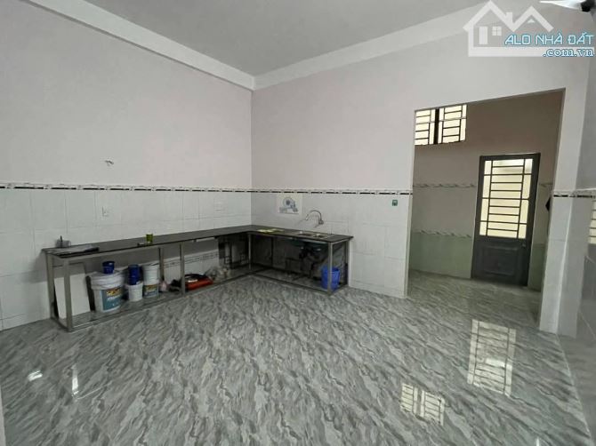 Cho thuê nhà 2 tầng, đường Đô Đốc Lộc, Hòa Xuân, Cẩm Lệ. DT 100m2. Giá 12 triệu - 1