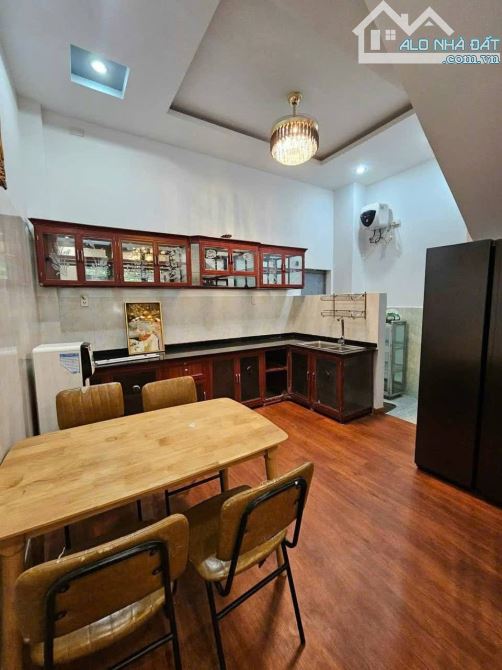 Cho thuê nhà 2 tầng, đường Nguyễn Hành, gần Xô Viết Nghệ Tĩnh, gần Chợ Đầu mối - 1