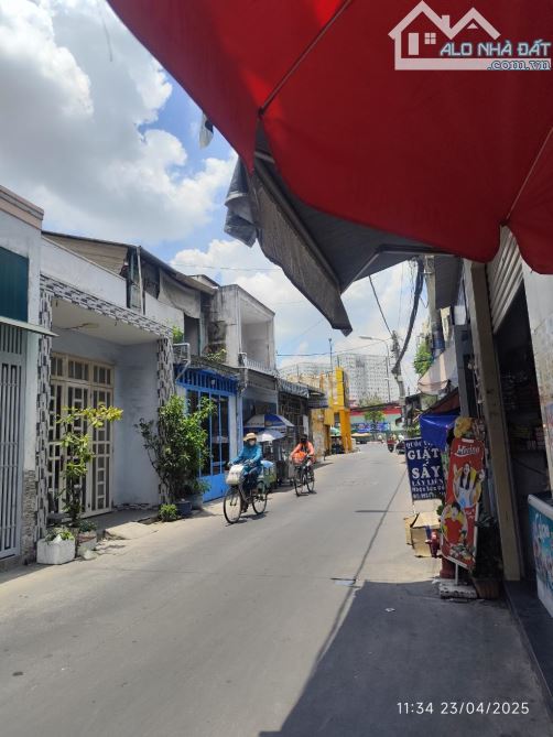 Bán nhà 3 tầng 7,5 x 21 HXT 1/ Trường Chinh, gần mặt tiền, giá quá tốt - 1