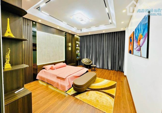 NHỈNH 8 TỶ HỘ KHẨU TRUNG TÂM BA ĐÌNH 50M  - 10M RA PHỐ - 3 MẶT THOÁNG SÁNG - 1