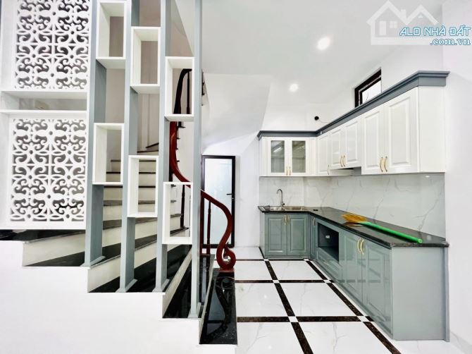 Nhà 2 mặt thoáng - 30/33m2 – 6.6 tỷ - Phan Đình Giót – Oto đỗ gần - 1