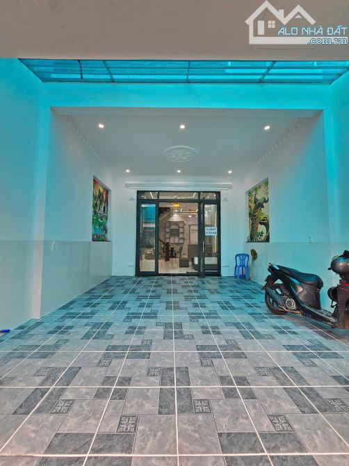 4Tỷ850__97m2__Nhà đúc 3 tấm Hoàn Công, Full Nội Thất__có Phòng ngủ dưới__gần chợ Đông Đô - 1