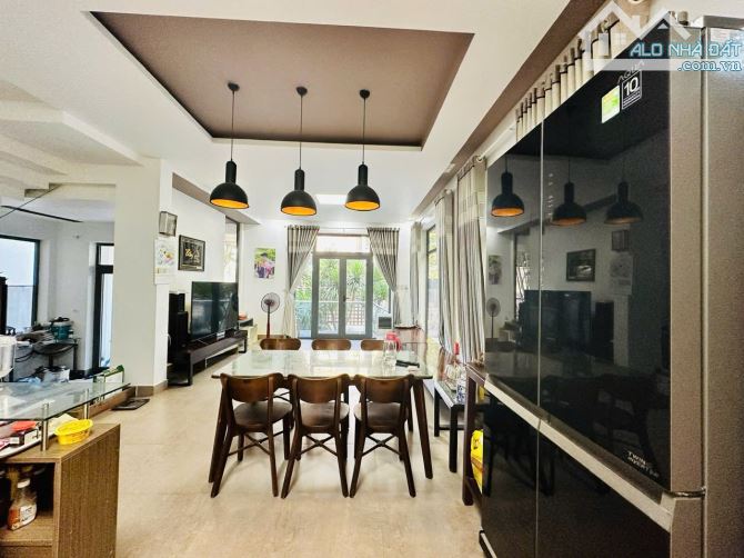 Bán Biệt thự sân vườn đường Nguyễn Cư Trinh, phường Thuận Hoà, Tp Huế Giá Chỉ 6.X TỶ - 1