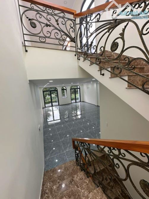Cho thuê nhà KDC Hiệp Thành 3: 7 x 20, 1 trệt 2 lầu, đối diện công viên, 20 củ - 1