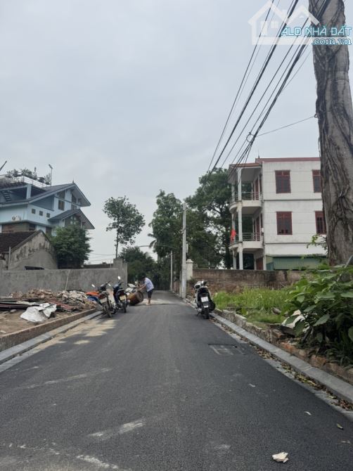 145 ĐẤT SIÊU ĐẸP VỊ TRÍ VÀNG ĐẦU TƯ SINH LỜI LỚN DT45M GIÁ NHỈNH 3XTY - 1