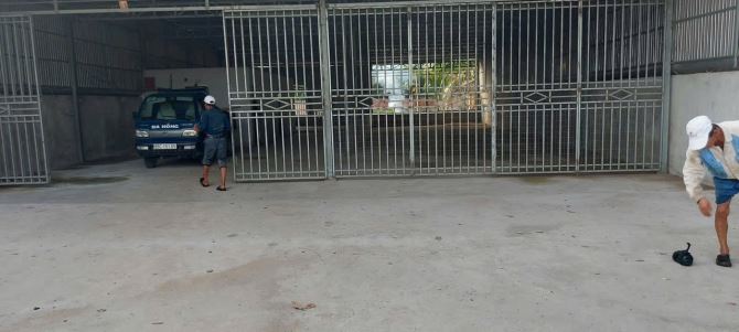 Bán 986m2 nhà kho mặt tiền TL926 ( đoạn gần cầu Cây Cẩm ) - 1