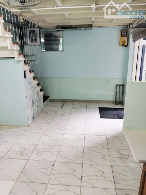 Ngay chợ Phú Nhuận - Huỳnh Văn Bánh - 20m2 - 2 Tầng - 2.45 tỷ - Giáp Phan Xích Long - 1