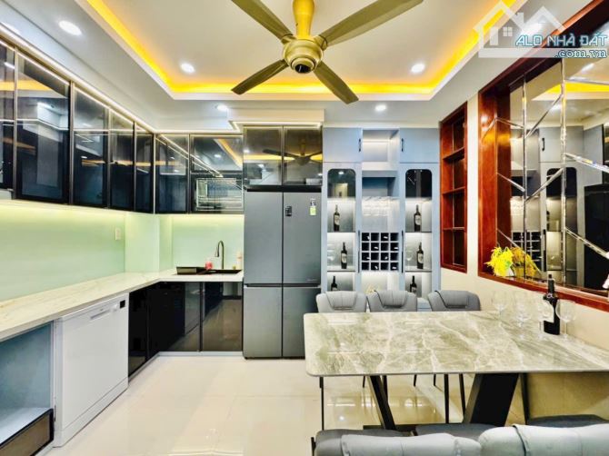 Bán biệt thự mini khu vip DTSD: 80m2 - Nguyễn Thái Sơn - kế bên chợ Gò Vấp - còn TL - 14