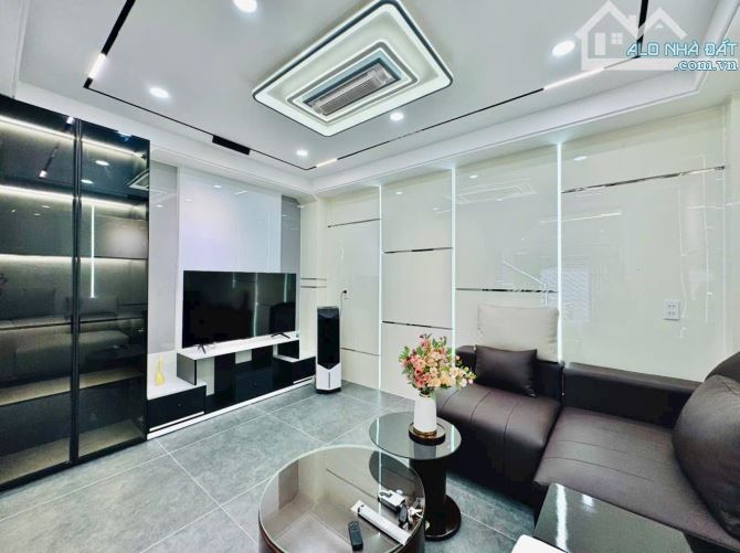 Bán biệt thự mini khu vip DTSD: 80m2 - Nguyễn Thái Sơn - kế bên chợ Gò Vấp - còn TL - 16