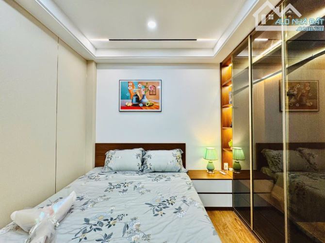 Bán biệt thự mini khu vip DTSD: 80m2 - Nguyễn Thái Sơn - kế bên chợ Gò Vấp - còn TL - 17