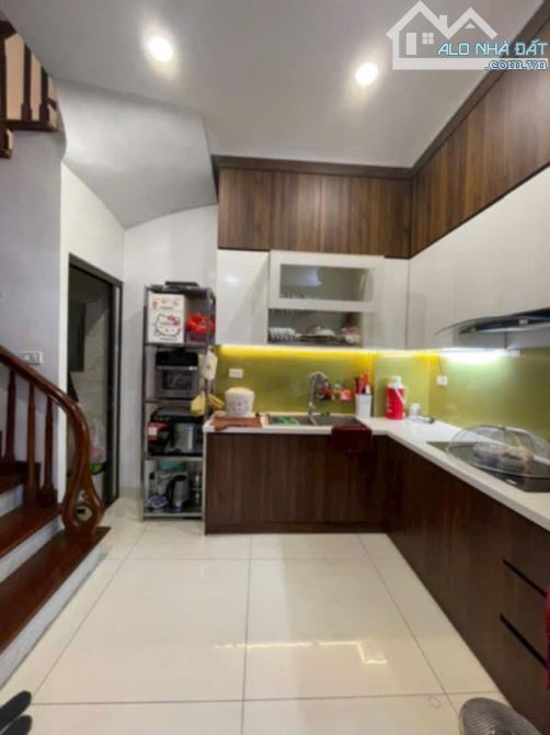 BÁN GẤP - NHÀ PHÁO ĐÀI LÁNG - 5 TẦNG FULL CÔNG NĂNG -33M2 GIÁ CHỈ 8.3 TỶ - 2