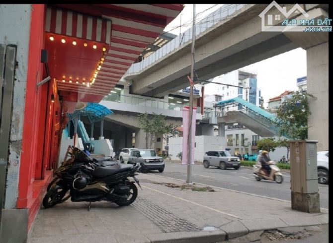 77.x Tỷ/97 M2/ 6.5 Mt/ Mặt Phố Hoàng Cầu - 2