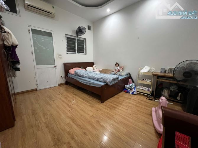 PHÂN LÔ TRẦN QUỐC HOÀN 40/44M2- Mt4m giá 13,9 - 2
