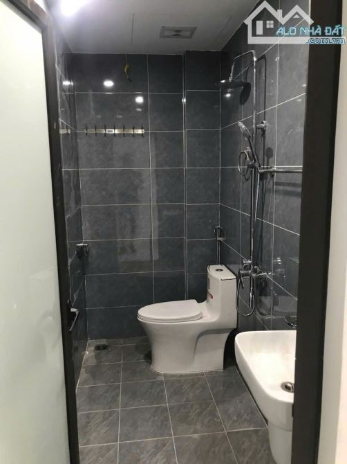 Bán nhà khu dịch vụ Mỗ Lao quận Hà Đông, 2 mặt ngõ ô tô tránh, dt 44m2, giá 10 tỷ - 2