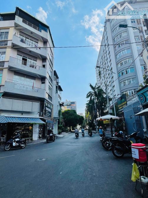 Bán nhà góc 2 mặt tiền Tô Hiến Thành P14 Q10 ngang 14m 122m2 7 tầng Giá chỉ 18 Tỷ