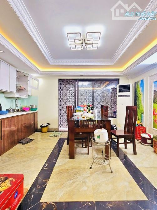 Bán Nhà Phân Lô Hồ Võ Thị Sáu 56M2 6T Thang Máy MT 4M Ngõ Thông Tứ Tung Giá 15.5 Tỷ - 2