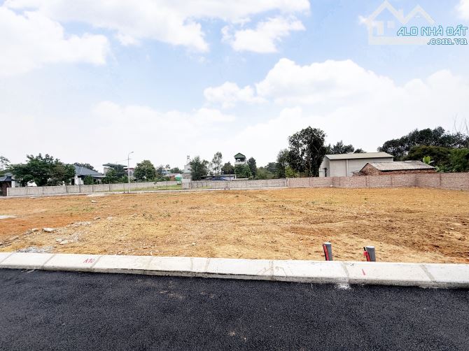 Siêu đẹp 146m2 Cổ Đông- Sơn Tây giá nhỉnh 2tỷ a chị mình ơi!!! - 2