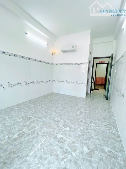 Nhà 4 tầng, hẻm xe hơi thông, Trần Bình Trọng P1 Quận 10 - 2