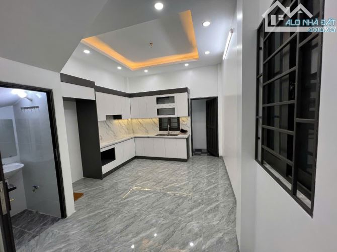 BÁN NHÀ ĐẸP NGŨ HIỆP, TRUNG TÂM THANH TRÌ, LÔ GÓC, GARA Ô TÔ 68M X 5 TẦNG HƠN 6 TỶ. - 2
