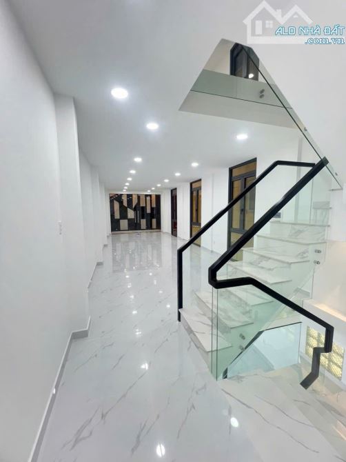 Bán Nhà 2 Mặt Tiền Cách Mạng Tháng 8 DT:4x17 Sát Nguyễn Đình Chiểu-Võ Văn Tần chỉ 28 Tỷ - 2