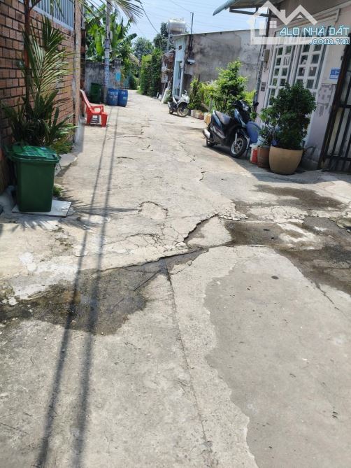 Dãy trọ 5 phòng, dòng tiền ổn định, Đường Huỳnh Thị Hai, dt 84m2 (4.42x19) Hẻm Ôtô.💰3.49 - 2