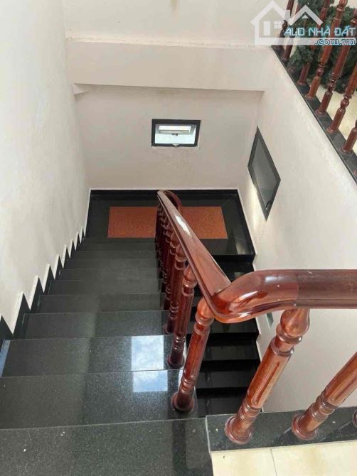 bán nhà 2 mặt tiền - 3 tầng kiên cố - đường 7m5 - chỉ 6.x tỷ - 2