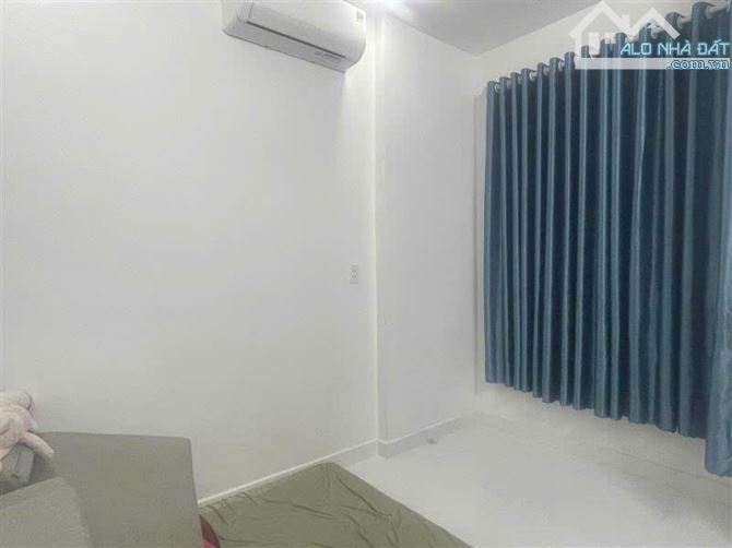 Bán Nha Gò Vấp Thống Nhất 2 Tầng BTCT 35m2 Dài 10M Hoàn Công Đủ Chỉ Nhỉnh 4Ty - 2
