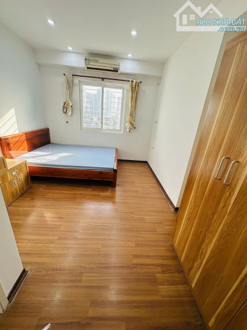 Mặt tiền đường Hồng Hà hoàn Kiếm 100m mặt tiền gần 8m, 30 tỷ - 2