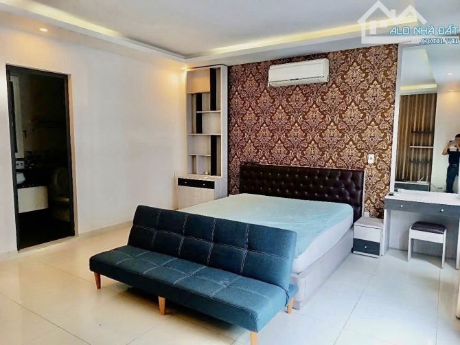 Bán nhà Tuyến 2 Văn Cao ngay sau nhà mặt đường. DT 60m2 x 4T - 3