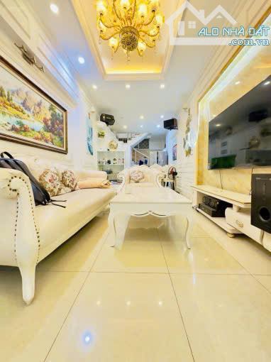 📍 BÁN NHÀ LÔ GÓC – HAI MẶT TIỀN – KHÂM THIÊN – 28M² – 2 TẦNG – CHỈ 3.6 TỶ - 3