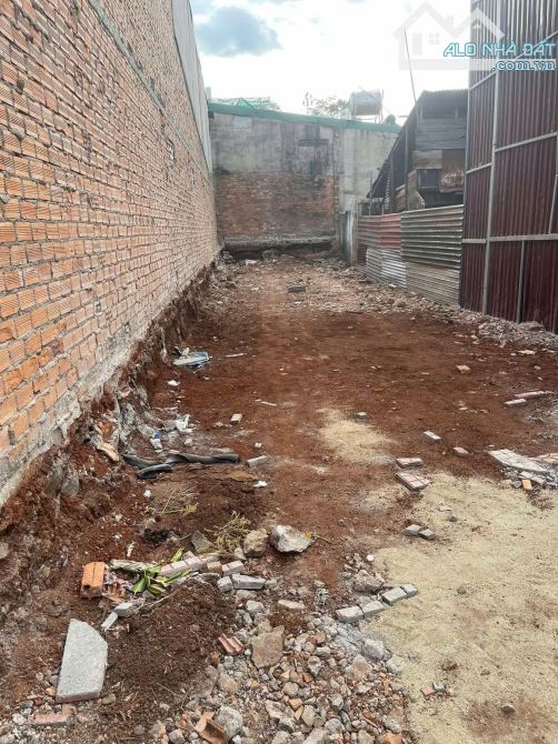 Đất Mặt Tiền Phạm Ngũ Lão  --  Nguyễn Thị Minh Khai - BMT ——— Diện tích: 4.52x24m nở hậu - 3