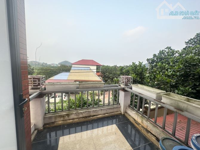 BÁN BIỆT THỰ SÂN VƯỜN TẠI HOA SƠN - NAM SƠN. 400M GIÁ CHỈ HƠN 5 TỶ - 3