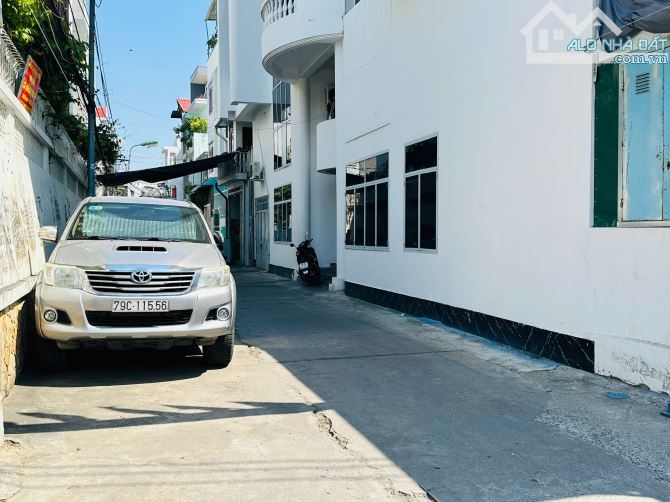 Nhà cấp 4 hẻm ô tô Dã Tượng Phước Long Nha Trang dt 65m2 cách biển 700m - 3