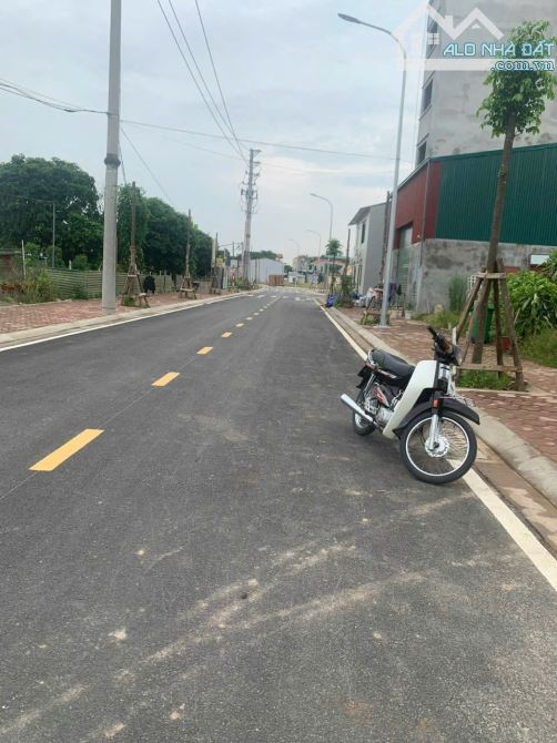 TÁI ĐỊNH CƯ XÂM ĐỘNG -  VÂN TẢO - THƯỜNG TÍN 90.4 M2 HƯỚNG NAM ĐẸP ĐỈNH - 3