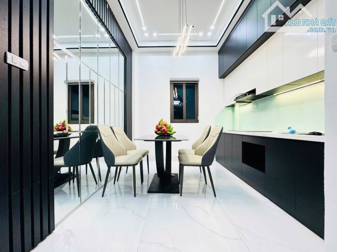 Bán nhà Bùi Xương Trạch.Thanh Xuân, Phân Lô, ô tô đỗ cửa, kinh doanh, 45m x 5 tầng, giá tỷ - 3