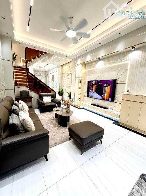 SIÊU PHẨM BÌNH TÂN - MẶT TIỀN ĐƯỜNG 8M - SỔ VUÔNG VỨC - SÁT BÊN CHỢ GÒ XOÀI - 66M - 4 TẦNG - 3