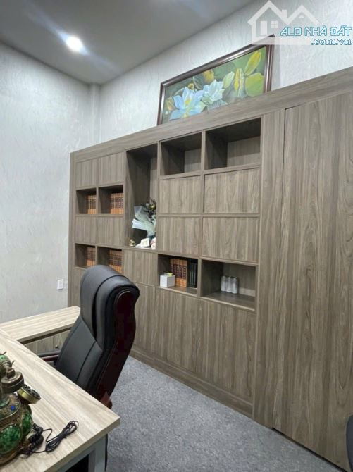 Bán Biệt thự Phường Đakao, Q.1 Ngang 9MX18m,4 Lầu, FULL Nội Thất GIÁ BÁN 37,9 TỶ - 3