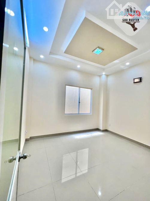 Nhà (4m x 16m) 3 lầu 5 phòng ngủ, đường Lê Văn Quới - 3