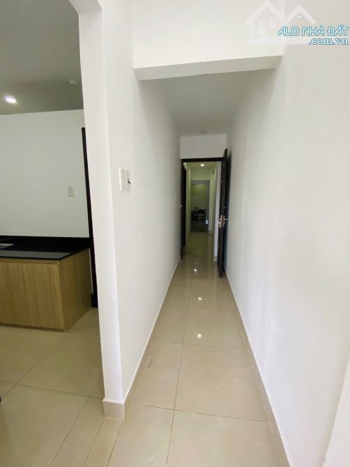 Cho thuê căn hộ Q10 || đường Thành Thái || gần Vạn Hạnh Mall, nhà thờ Đồng Tiến - 3