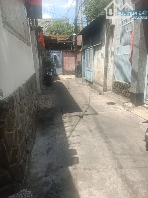cần bán giảm 1,25tỷ. DT :4x17m=6,45tỷ. Nhà Trường Sa P.13 PN . - 3
