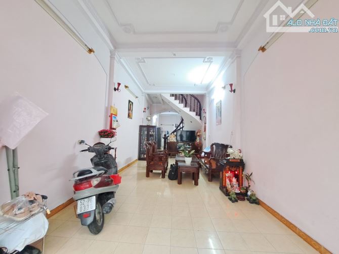 Hiếm, Hẻm 8m ĐỒNG ĐEN Phường 10 Tân Bình 66m2 3 Tầng giá chỉ 9.x Tỷ - 3