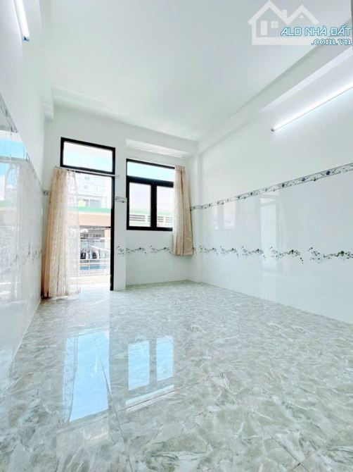 Nhà 4 tầng, hẻm xe hơi thông, Trần Bình Trọng P1 Quận 10 - 3
