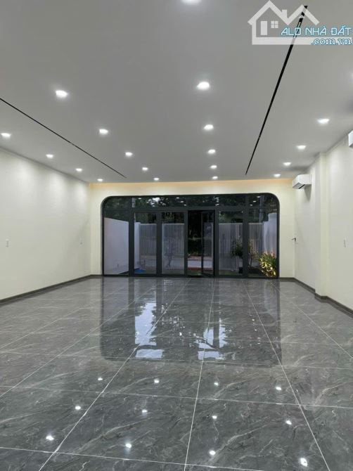 Cho thuê nhà KDC Hiệp Thành 3: 7 x 20, 1 trệt 2 lầu, đối diện công viên, 20 củ - 3
